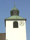 Eine Kirche im alpenländischen Stil in K....