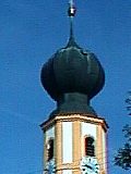 Im Ort U.... gibt es ein Schloss